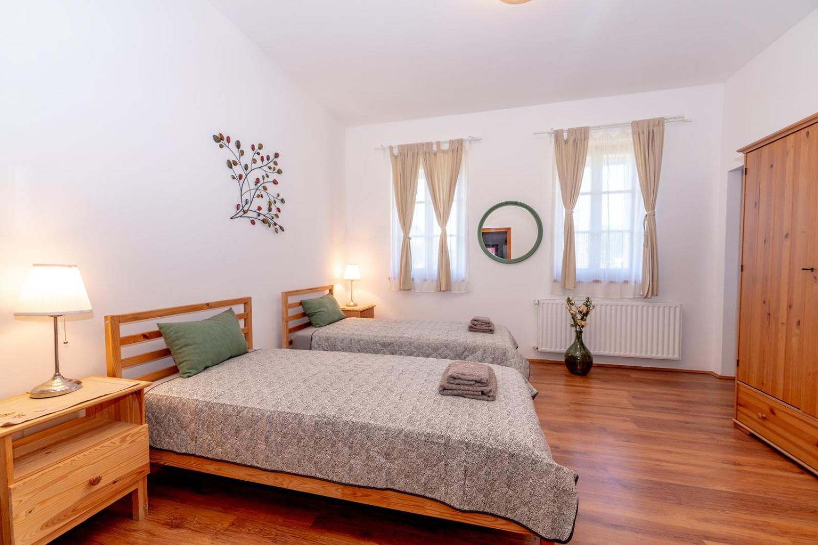 Erdody Vendeghaz Hotel Kastelyosdombo Ngoại thất bức ảnh